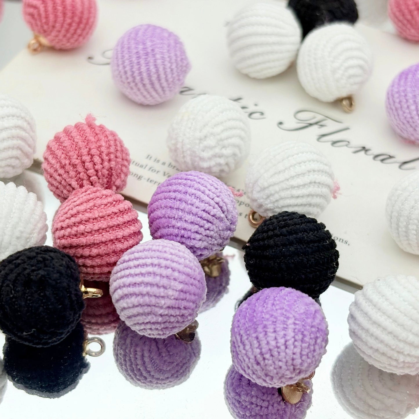 D119軽やかカラービーズ