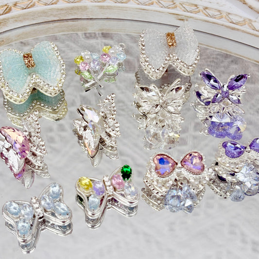 [T26]星綺の重綴・多通孔合金串珠デコレーション（異形状ミックス、2 個 / 4 個）