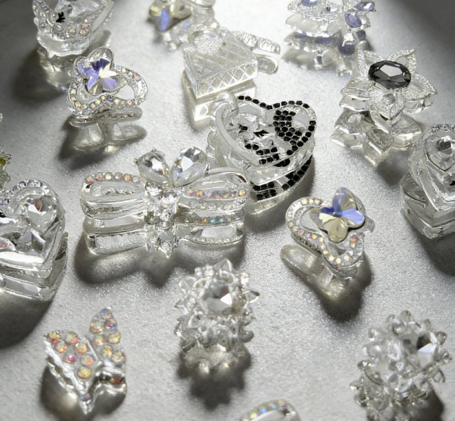 [T25]星芒の柔簇・多形态合金串珠デコレーション（異形状ミックス、5 個 / 10 個）