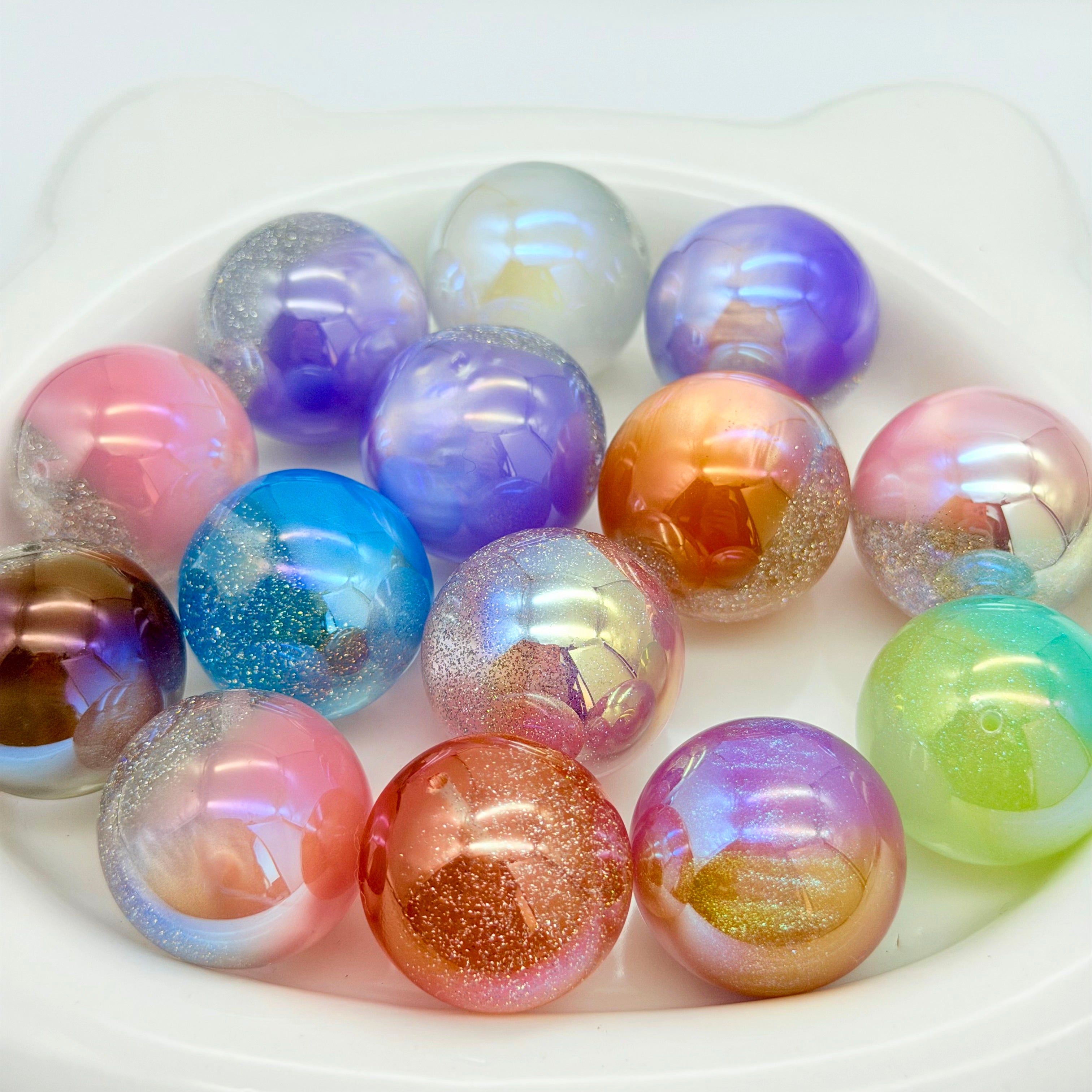 [開封]NEW.上質レジンビーズ 16/20/24mm 通し穴・片穴混在