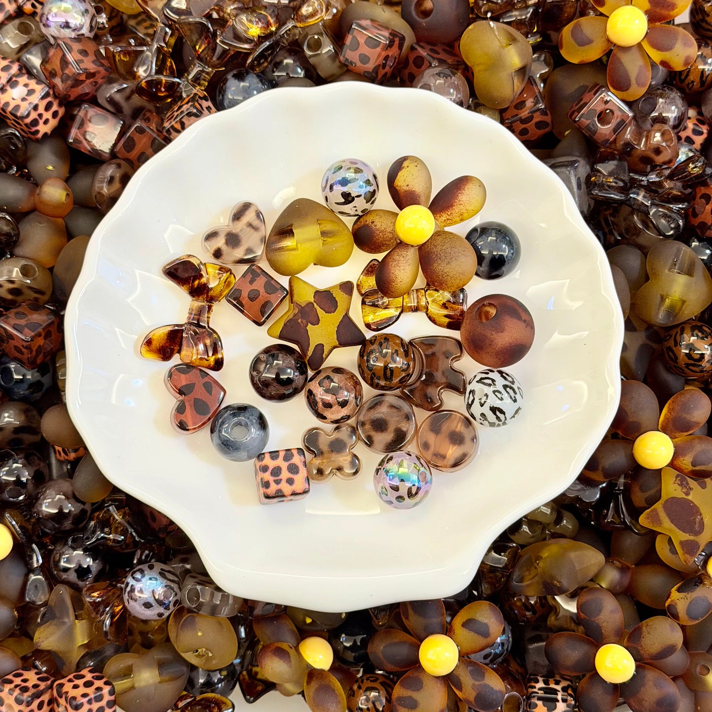 [Super03]花の波紋スルーホールミックスビーズ（アクリル / レジン / 木製 多サイズ多形状 ）