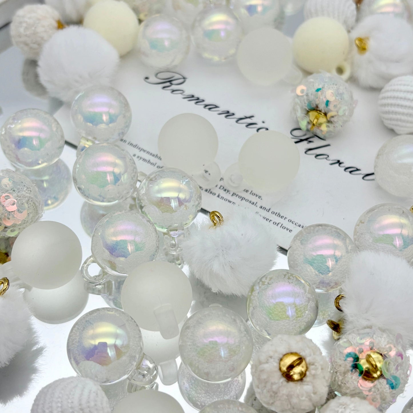 D161クリアホワイトネビュラ