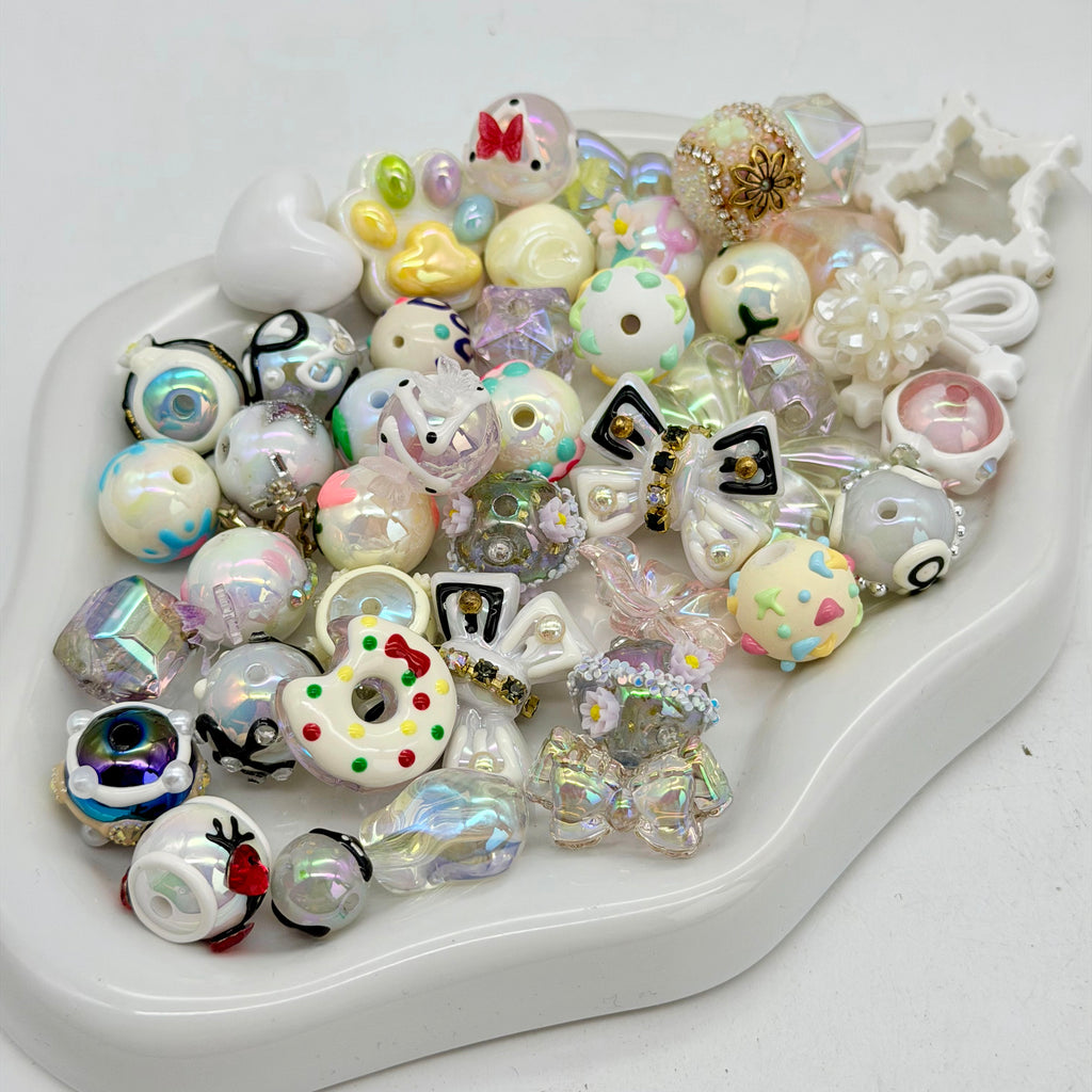 [開封]高品質 レジン & アクリルミックスビーズ 大粒メイン 100 種類以上