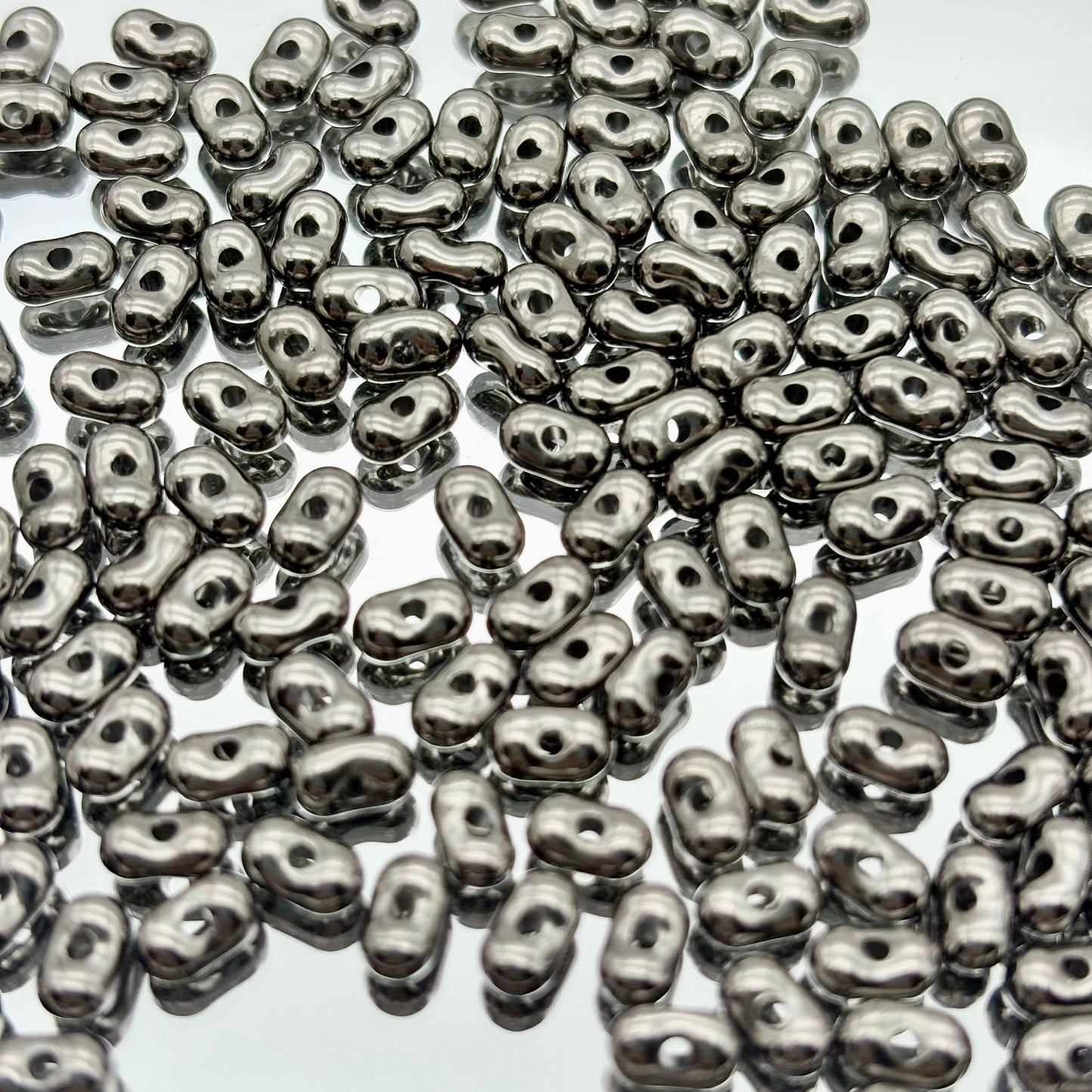 [M31]ピーナッツの綴飾・プラスチック串珠ミックス（1 本 / 30ML）