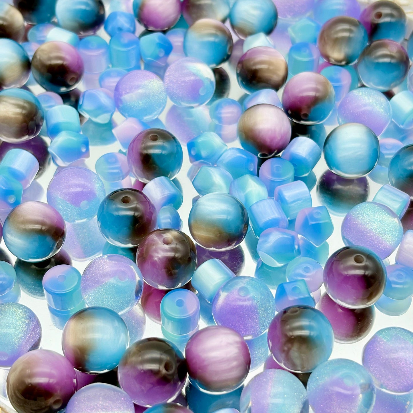 [A35]異世界の猫目玉