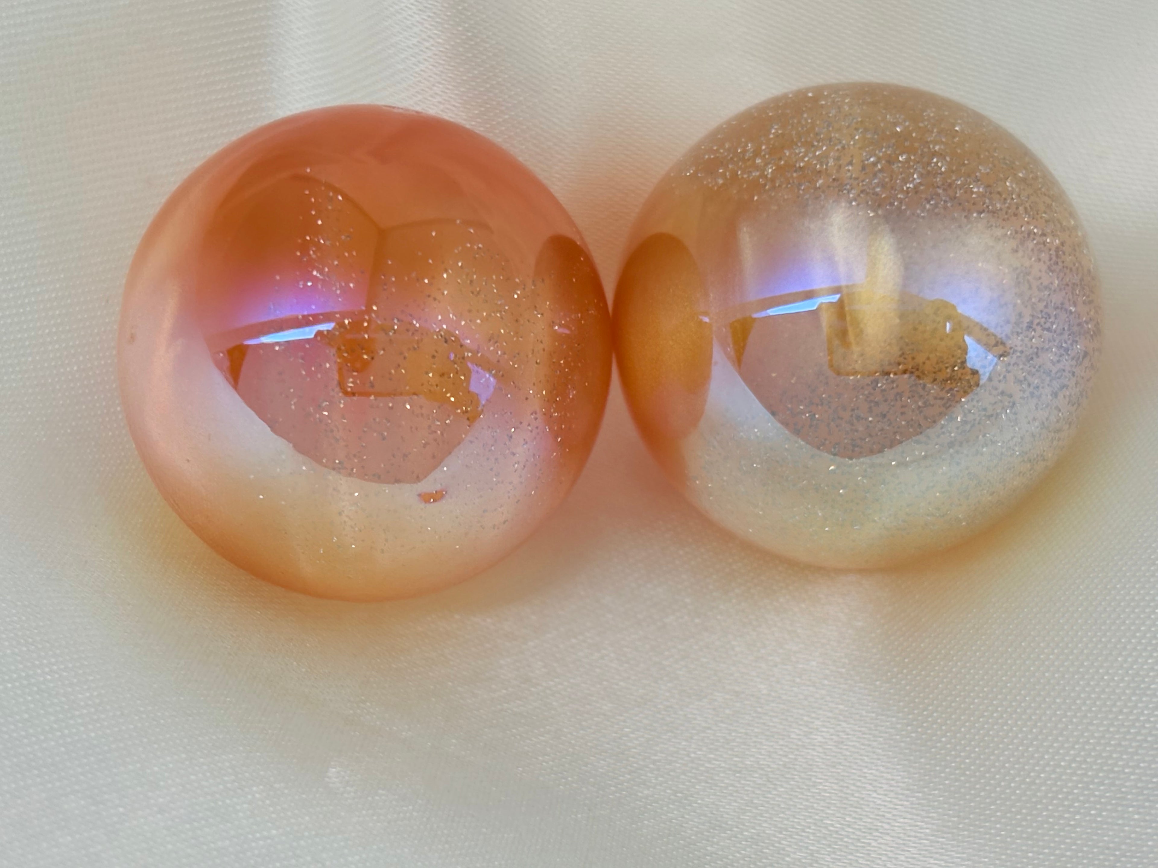 [開封]NEW.上質レジンビーズ 16/20/24mm 通し穴・片穴混在