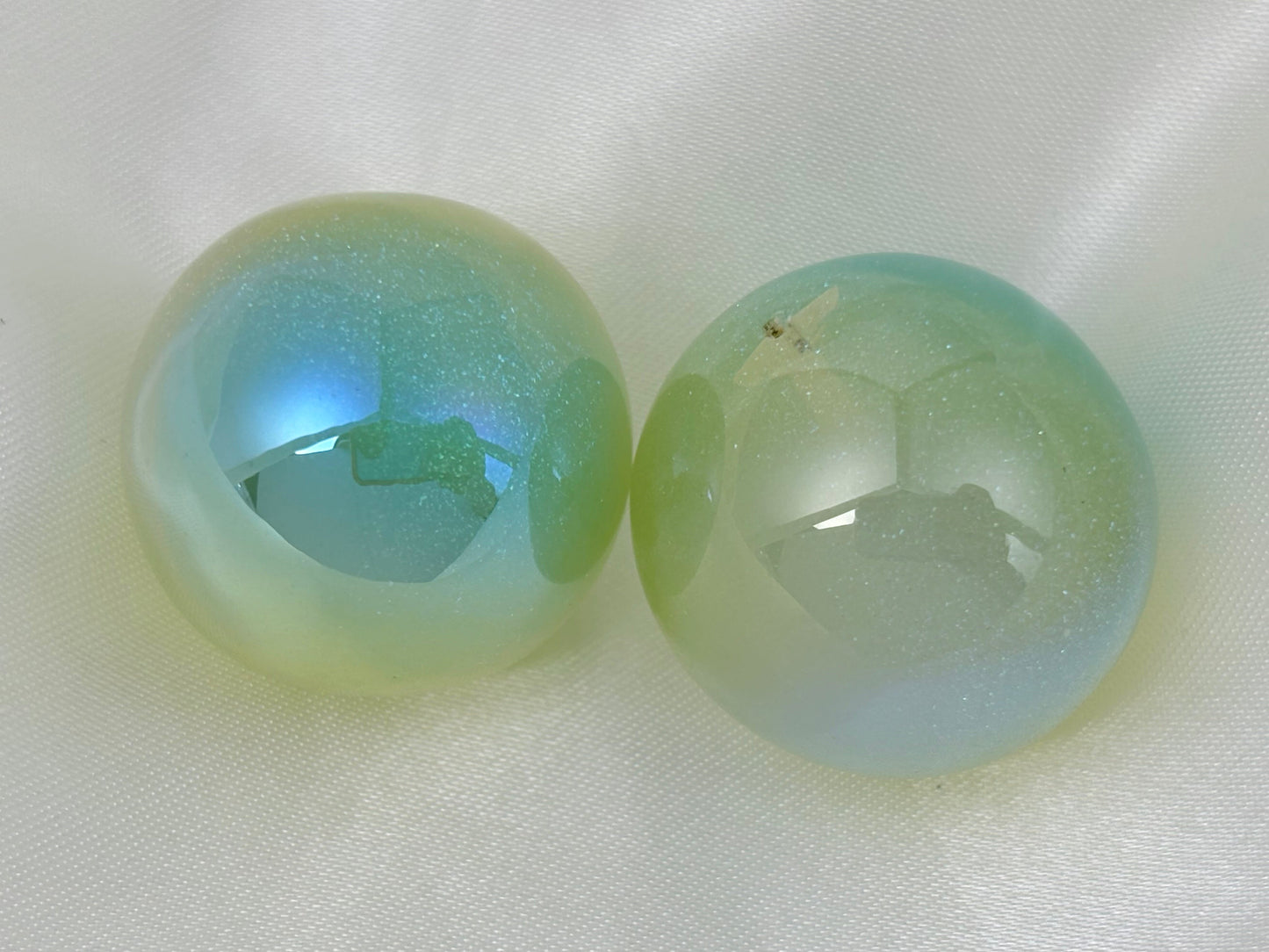 [A65-02]幻境半珠・20mm /25mm半孔レジンガラス串珠（1 個）