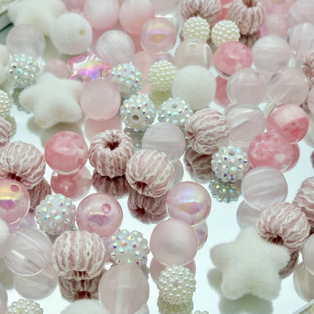 [新年福袋01]柔形大綴・多素材大尺寸串珠ミックス（3 袋 / 6 袋 / 10 袋）