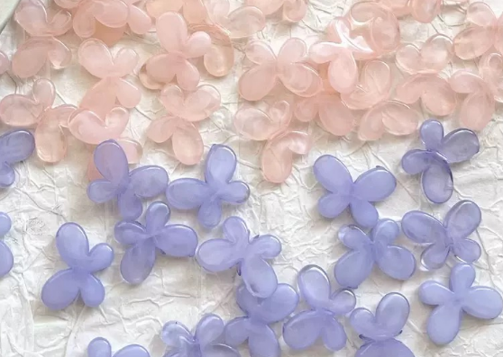 [開封] NEW.糸通し穴付きハート飾りパーツ 合金製とアクリル製 2 種素材 DIY 手芸装飾素材