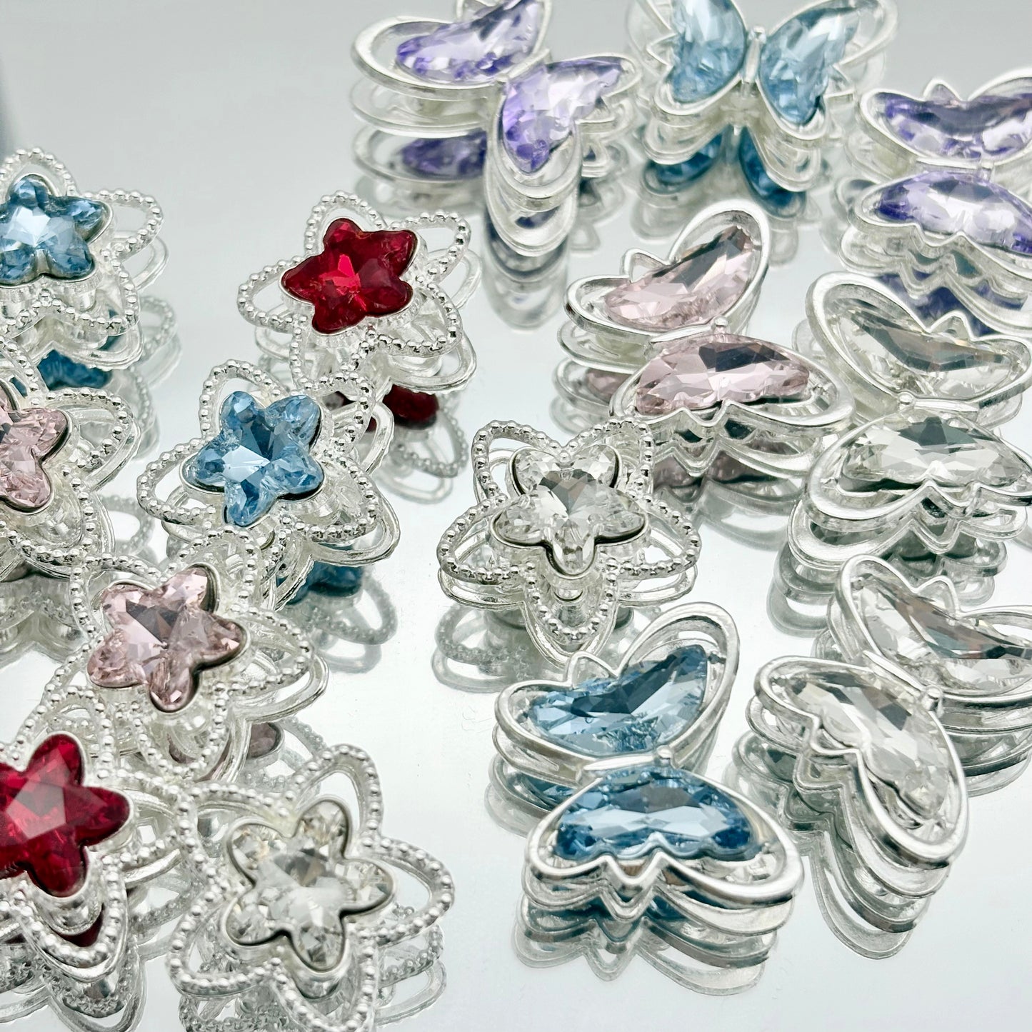 [T22-T23]多穴ビーズ（合金製）：蝶 / 星型 5 個 / 10 個 / 20 個 カラーミックス